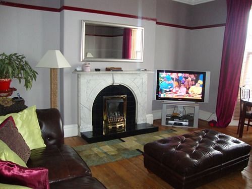 Alpine Guest House Middlesbrough Bagian luar foto